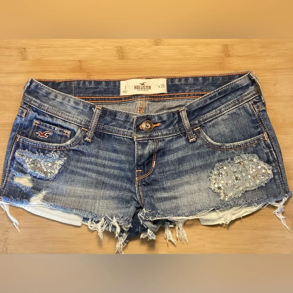 Hollister Denim Shorts - Picture 1 of 11